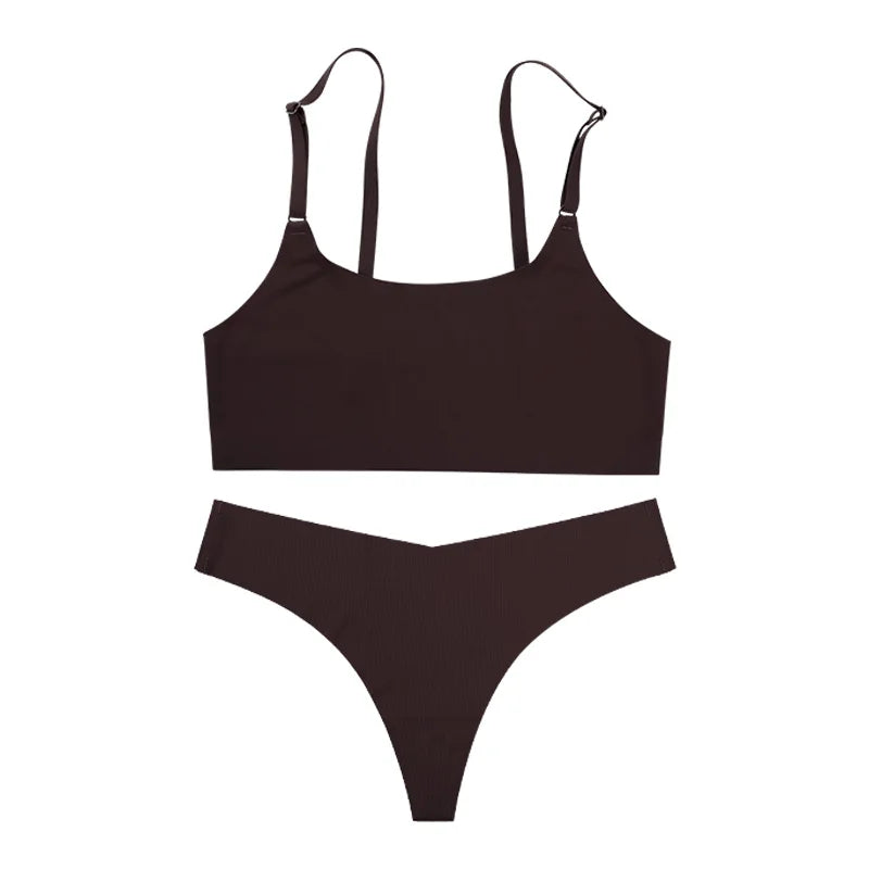 Leopard Print Seamless Lingerie Set – Wireless Bra & Matching Panty