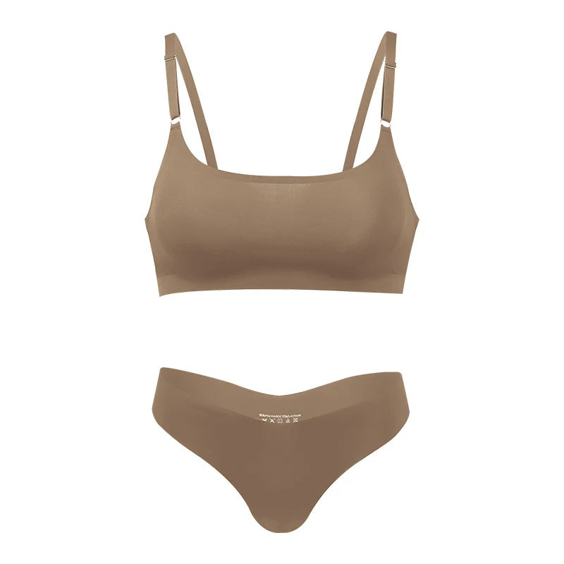 Leopard Print Seamless Lingerie Set – Wireless Bra & Matching Panty